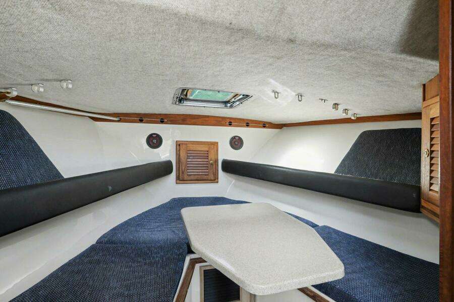 Leatherback 27ft Albemarle Yacht For Sale