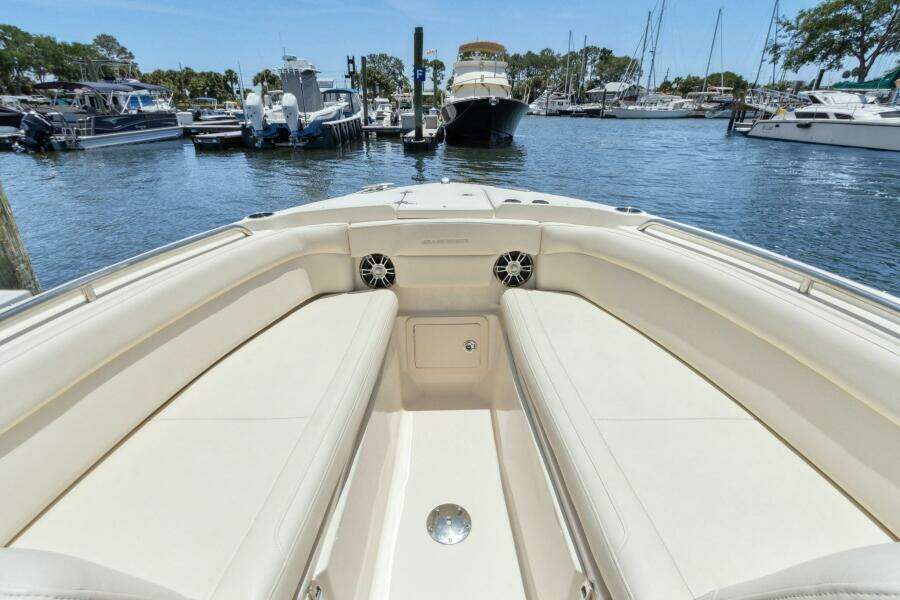 27ft Grady White Yacht For Sale