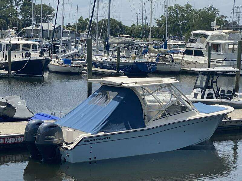 27ft Grady White Yacht For Sale
