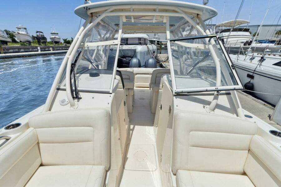 27ft Grady White Yacht For Sale