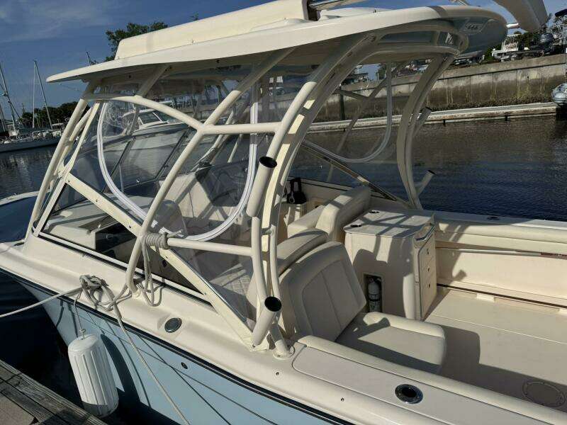 27ft Grady White Yacht For Sale