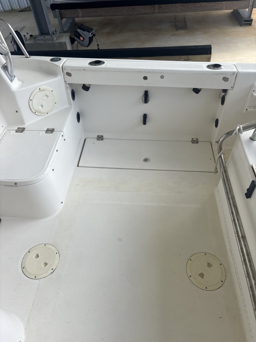 24ft Robalo Yacht For Sale