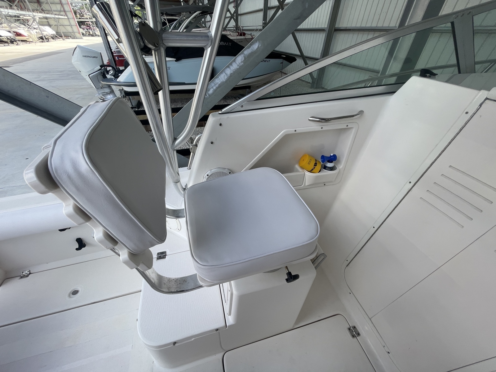 24ft Robalo Yacht For Sale