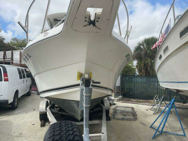 24ft Robalo Yacht For Sale