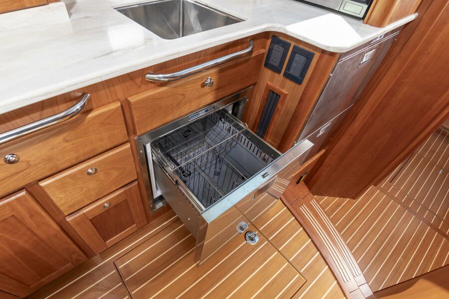 45' 2025 Sabre 45 SE