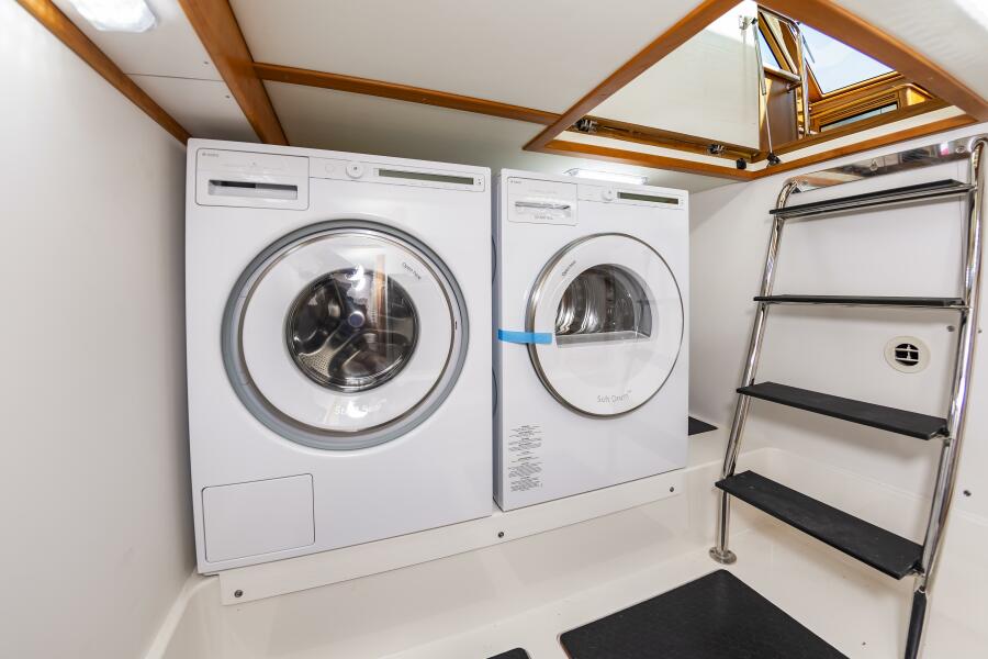 45' 2025 Sabre 45 SE