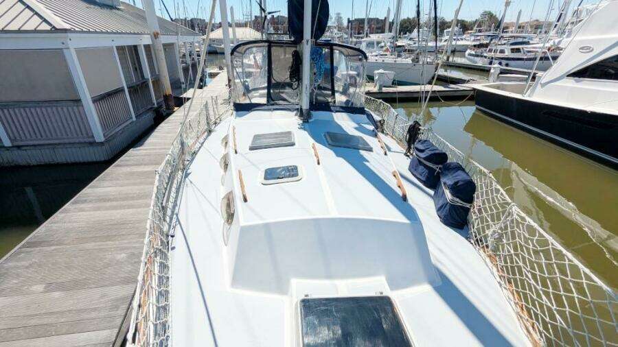 UBUNTU 46ft Morgan Yacht For Sale