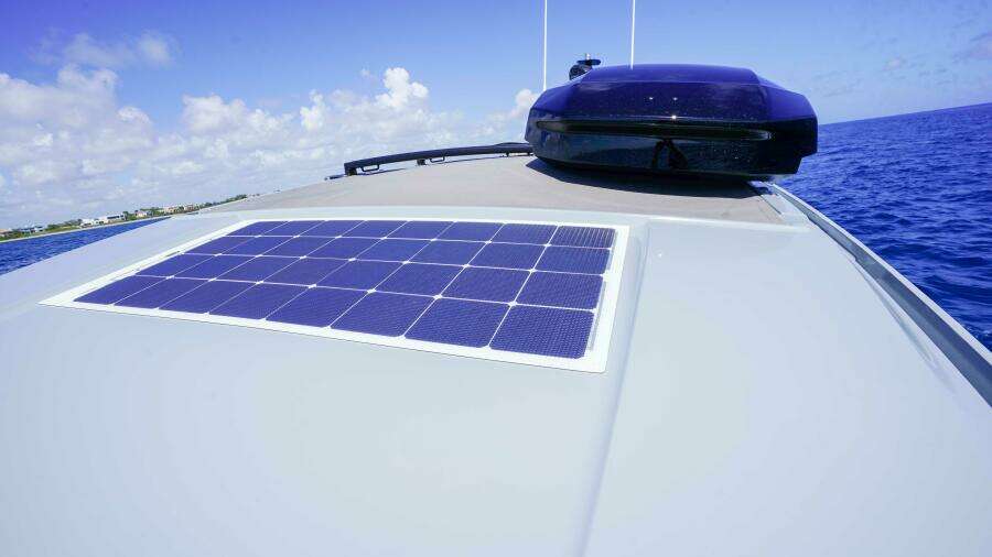 2024 Axopar 37 XC Cross Cabin