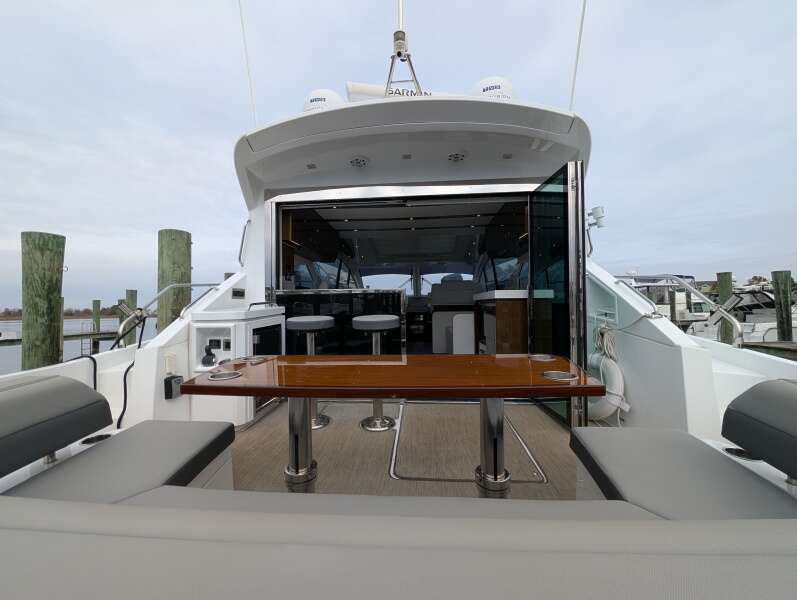 54ft Cruisers Yachts Yacht For Sale