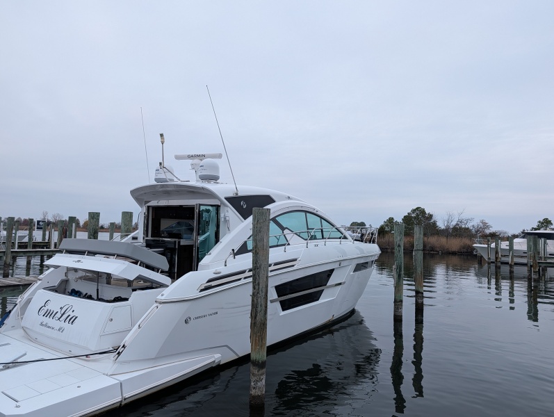 54' 2022 Cruisers Yachts 54 Cantius
