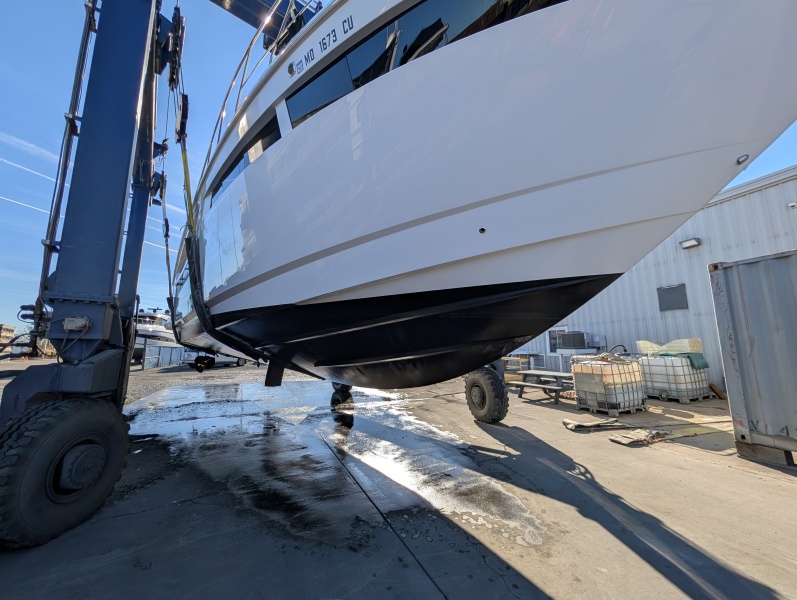 54' 2022 Cruisers Yachts 54 Cantius
