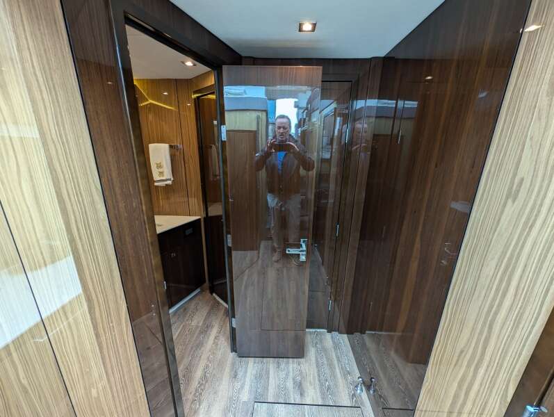 54ft Cruisers Yachts Yacht For Sale