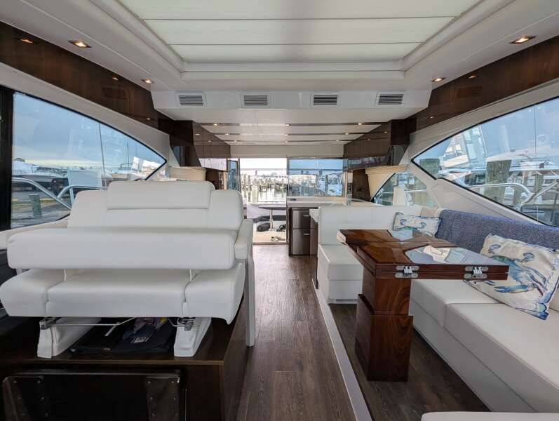 54ft Cruisers Yachts Yacht For Sale