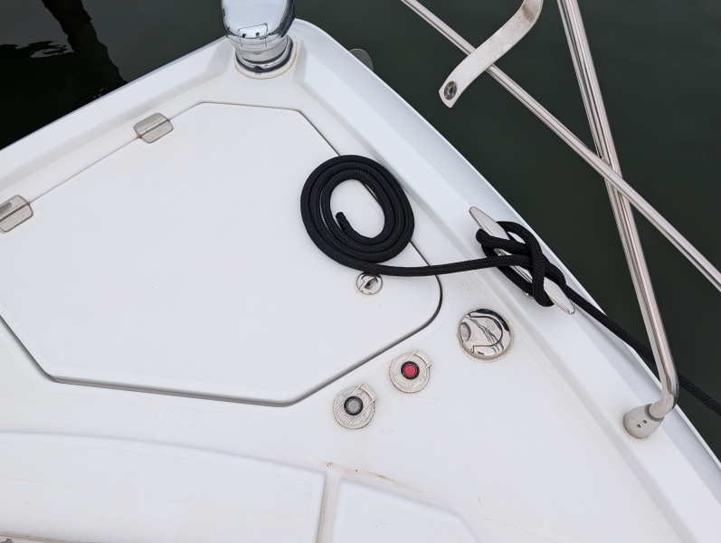 54' 2022 Cruisers Yachts 54 Cantius