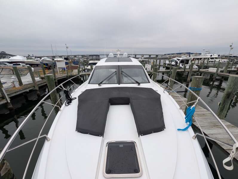 54ft Cruisers Yachts Yacht For Sale