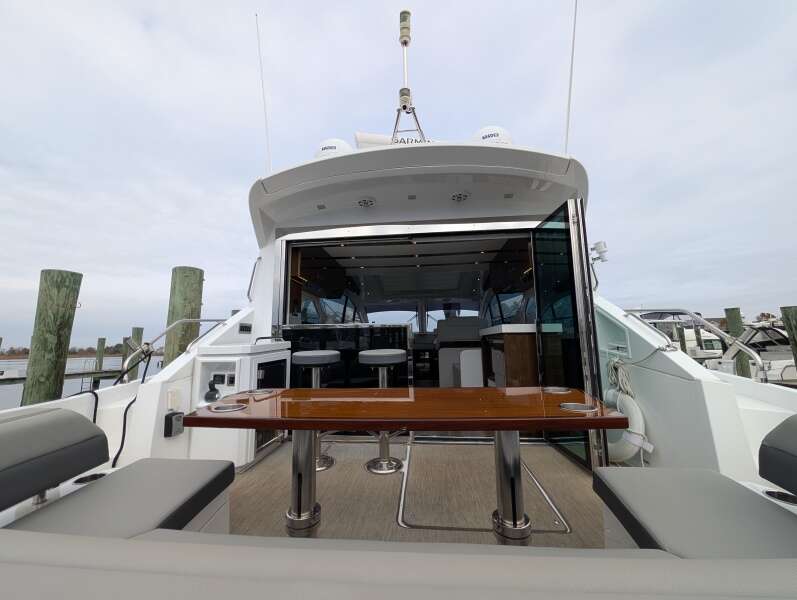 54ft Cruisers Yachts Yacht For Sale