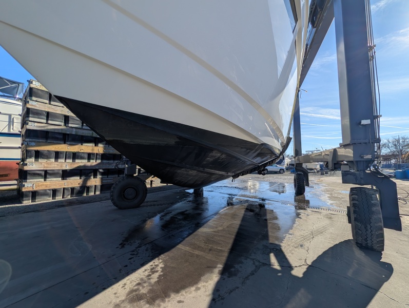 54' 2022 Cruisers Yachts 54 Cantius