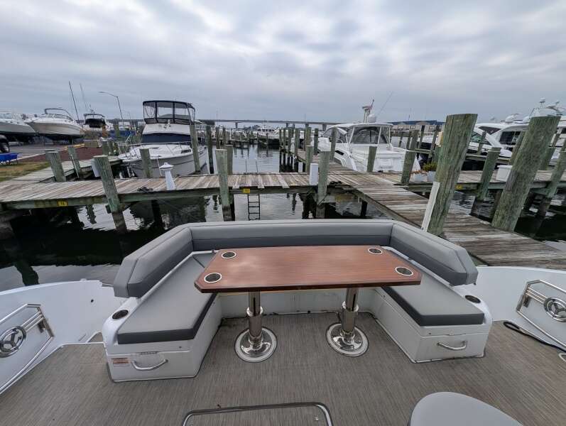 54ft Cruisers Yachts Yacht For Sale