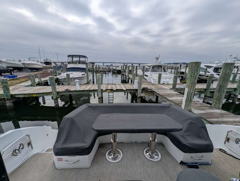 54ft Cruisers Yachts Yacht For Sale