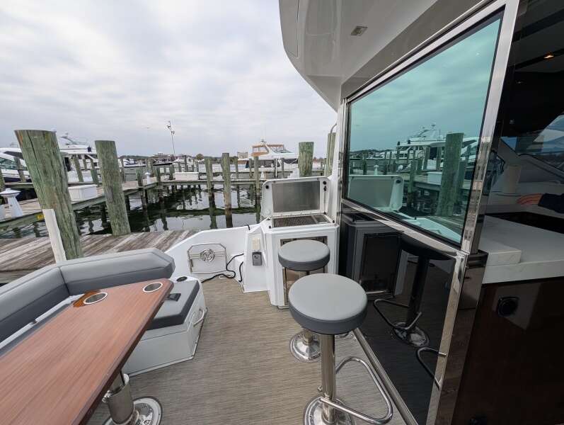 54ft Cruisers Yachts Yacht For Sale