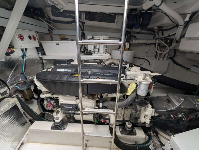 54ft Cruisers Yachts Yacht For Sale