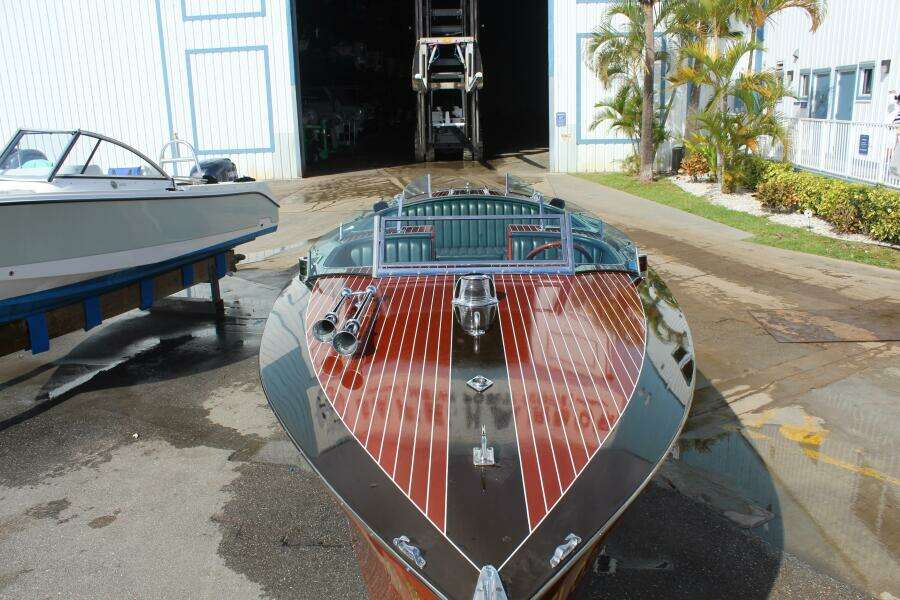 My Lil Sweetie 30ft Hacker Craft Yacht For Sale