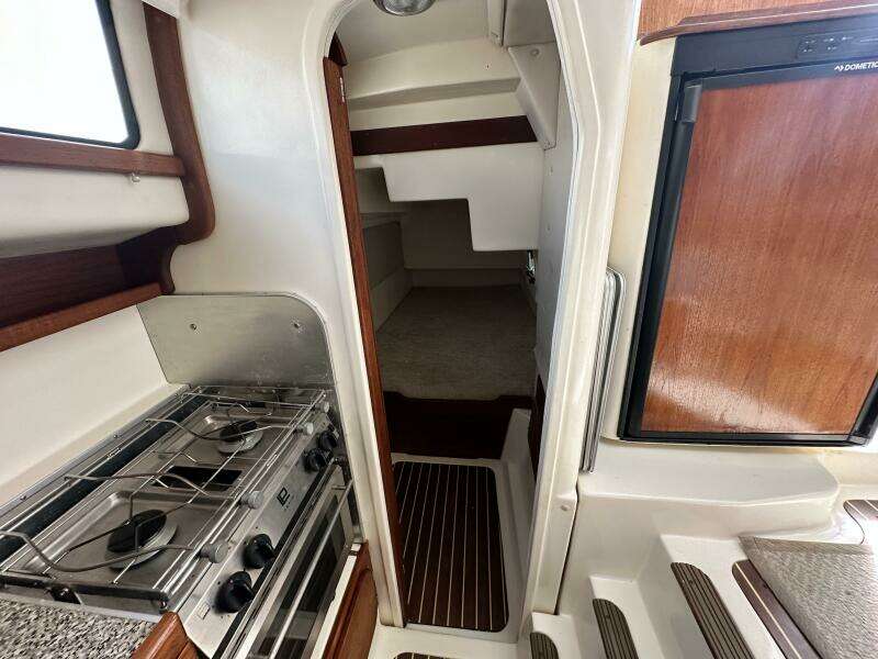 Oracle 33ft Gemini Yacht For Sale