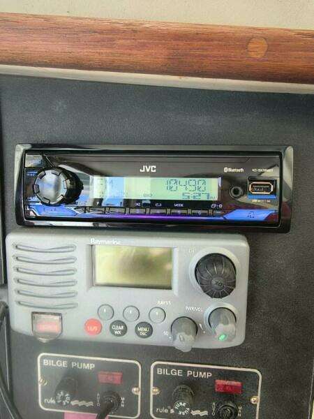 Oracle 33ft Gemini Yacht For Sale