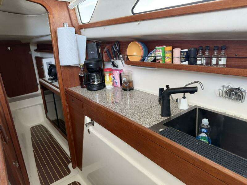 Oracle 33ft Gemini Yacht For Sale