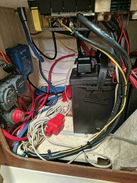 Oracle 33ft Gemini Yacht For Sale