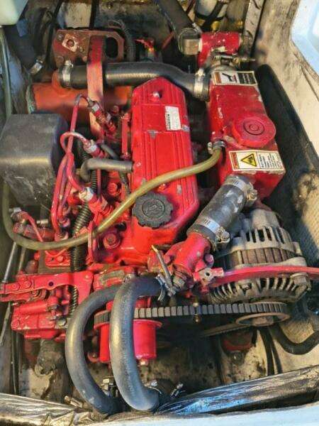 Oracle 33ft Gemini Yacht For Sale