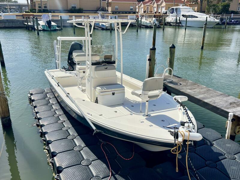 21' 2021 Mako 21 LTS