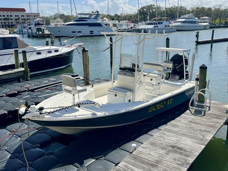 21' 2021 Mako 21 LTS