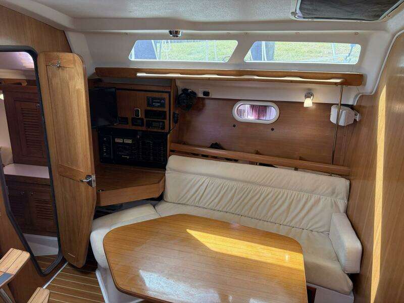 GUINEVERE 36ft Catalina Yacht For Sale