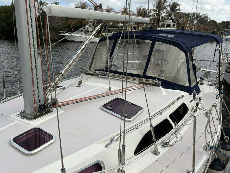 GUINEVERE 36ft Catalina Yacht For Sale