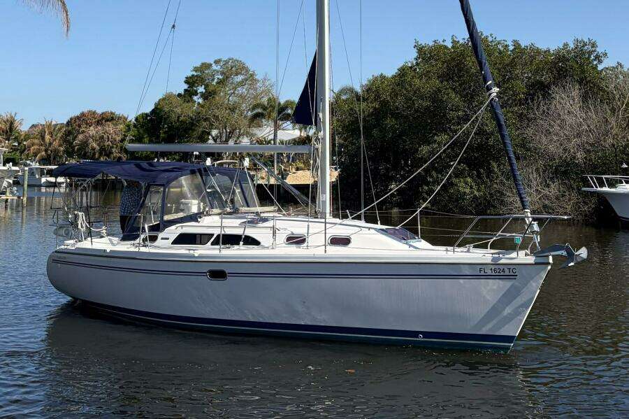 GUINEVERE 36ft Catalina Yacht For Sale