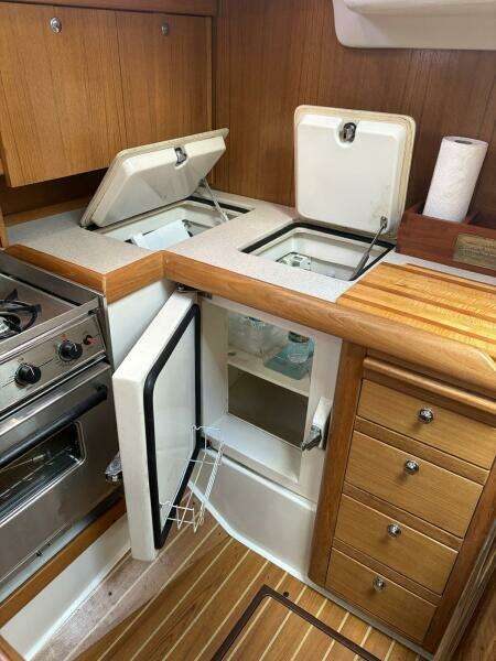 GUINEVERE 36ft Catalina Yacht For Sale