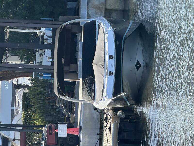 26' 2022 Four Winns HD8 OB