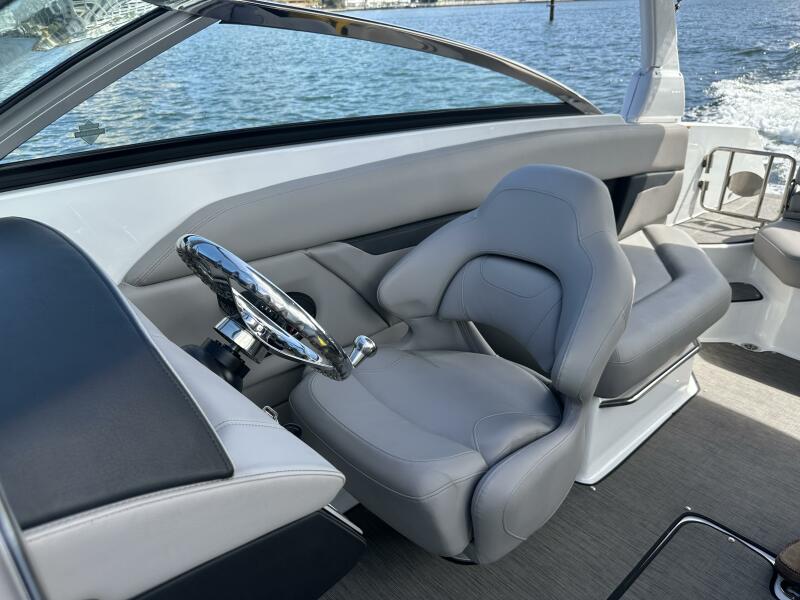 26' 2022 Four Winns HD8 OB