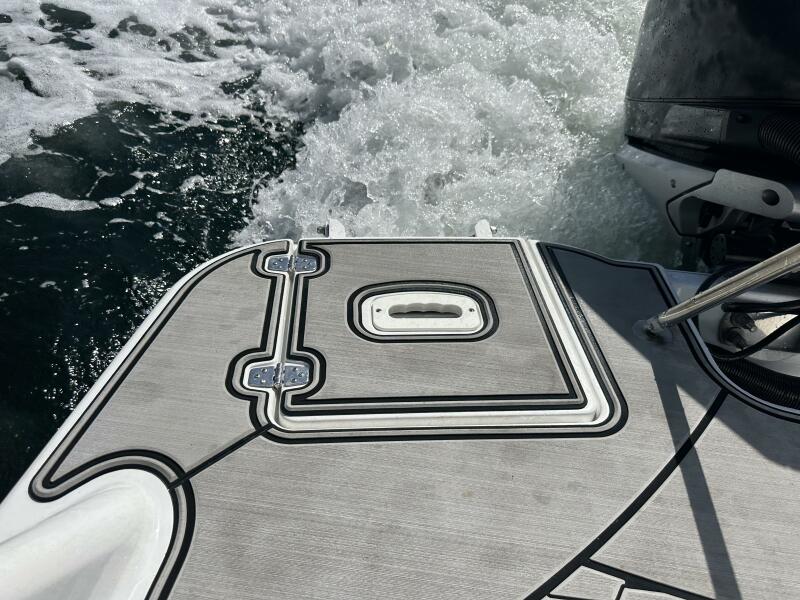 26' 2022 Four Winns HD8 OB