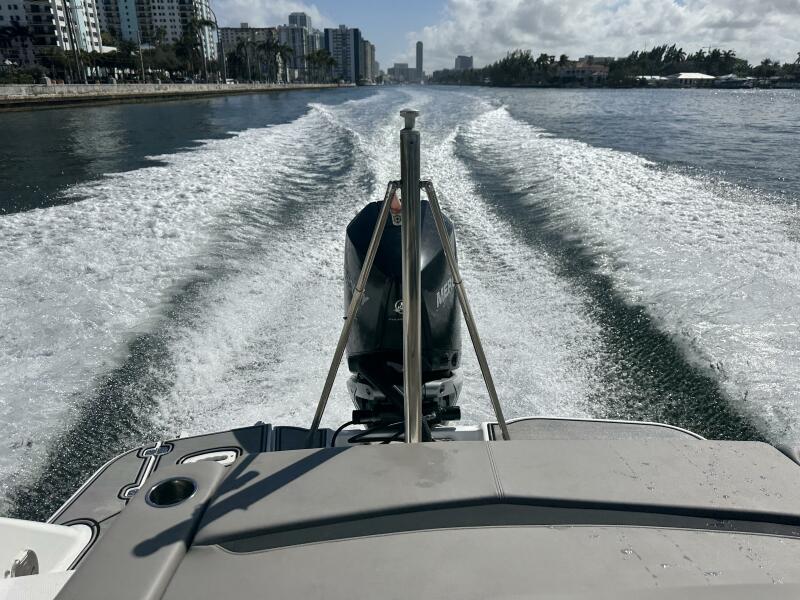 26' 2022 Four Winns HD8 OB