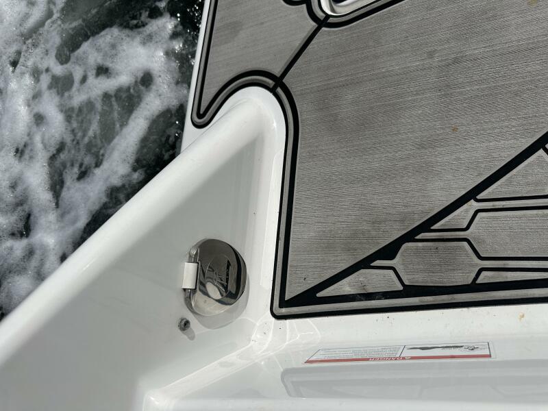 26' 2022 Four Winns HD8 OB