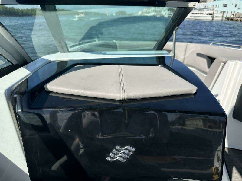 26ft Four Winns Yacht For Sale