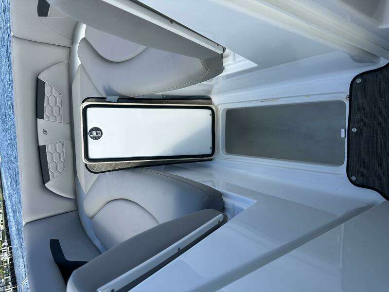 26ft Four Winns Yacht For Sale