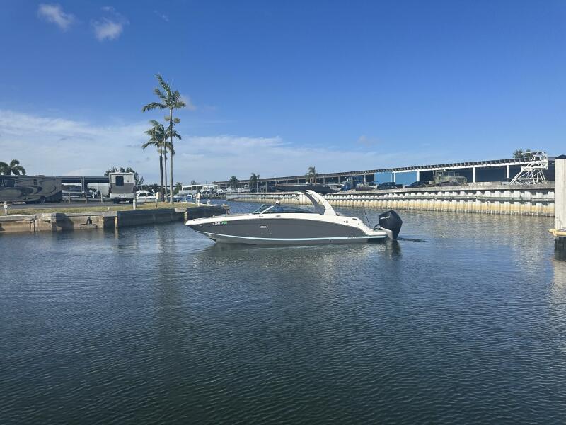 26' 2022 Four Winns HD8 OB