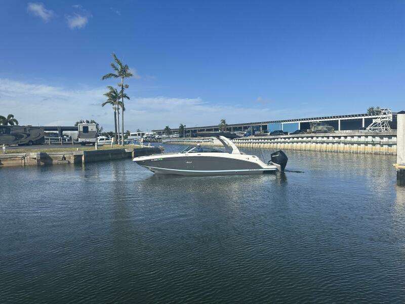 26ft Four Winns Yacht For Sale