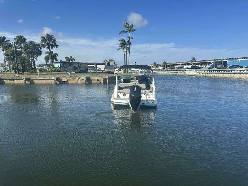 26ft Four Winns Yacht For Sale