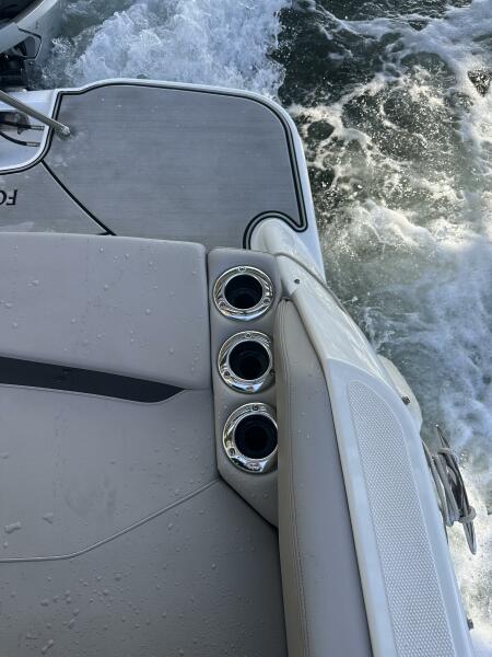 26' 2022 Four Winns HD8 OB