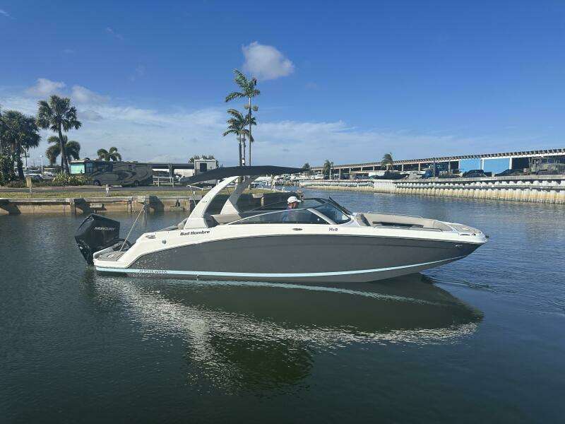 26ft Four Winns Yacht For Sale