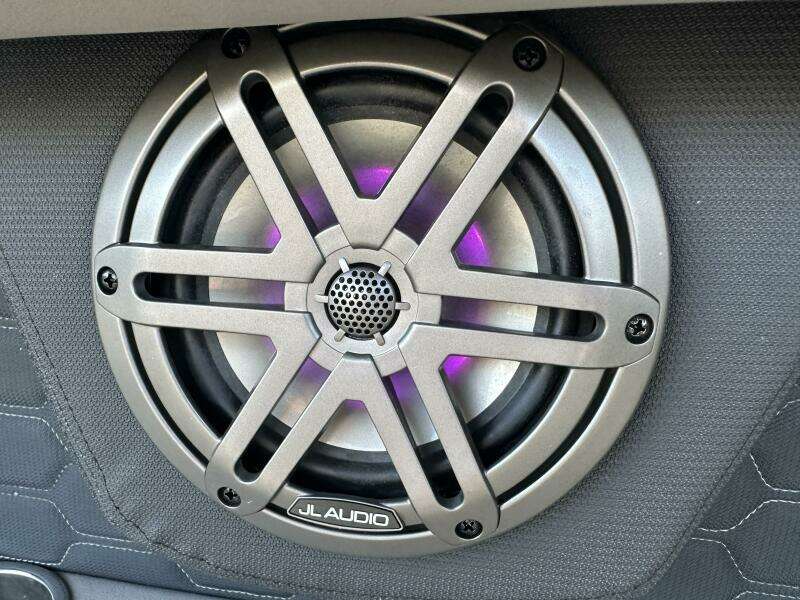 26ft Four Winns Yacht For Sale